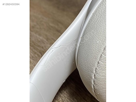 Used & Brand New Items / Cell Phones & Accessories / Accessories / Bluetooth Headphones