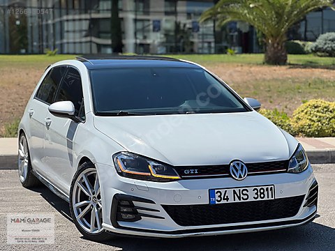 MAMİ GARAJ'DAN 2015 VW GOLF 1.4 TSİ CAM TAVAN