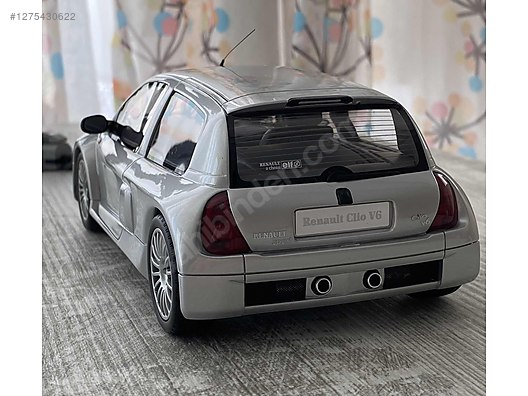 Renault Clio V6 1/18 スケールモデル Diecast model cars Renault Clio V6 1/18 Universal Hobbies V6 red