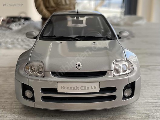 Renault Clio V6 1/18 スケールモデル Otto Mobile - 1:18 2001 Renault Clio V6 Phase 1 - 6.516,18 TL