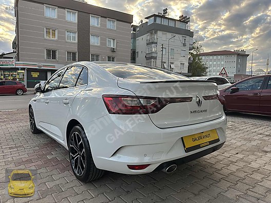 Vasıta / Otomobil / Renault / Megane / 1.5 Blue DCI / Touch