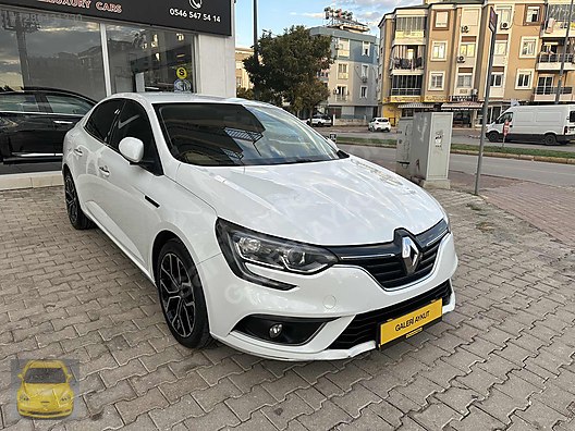 Vasıta / Otomobil / Renault / Megane / 1.5 Blue DCI / Touch