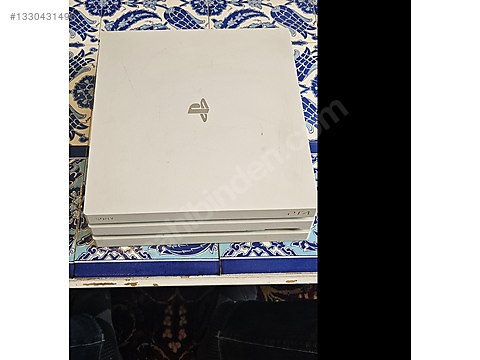 PS4 Pro 1TB ve 4 oyun on sahibinden.com - 1330431496