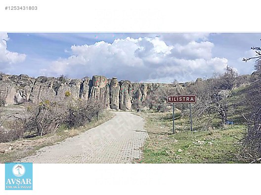 KONYAN IN KAPADOKYASI KLISTRA DA KÖYÜN YANİ BAHÇE #1253431803