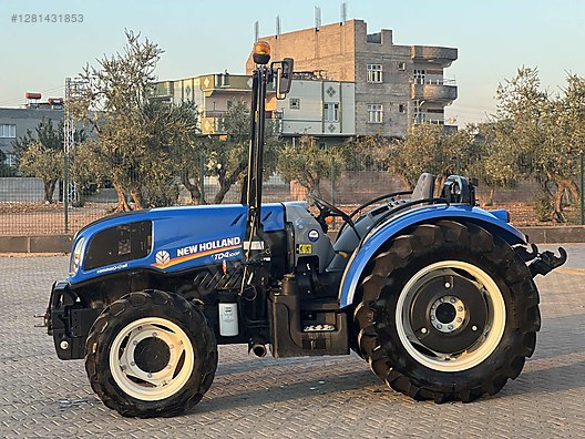 Machinery / Agricultural Machines / Tractors / New Holland / TD4.100F
