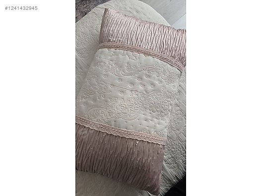 Used & Brand New Items / Home Decor / Home Textiles / Bedspread