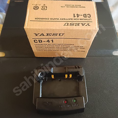 Yaesu Orjinal ŞARJ TABLASI CD-41
