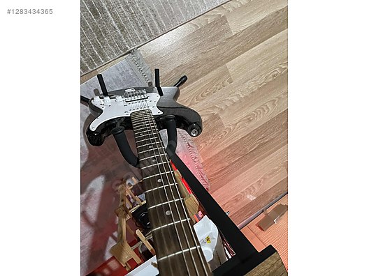Squier Elektro Gitar