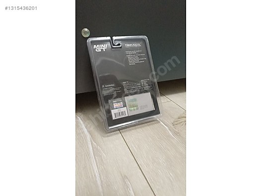 Mini GT Diecast Model Diorama Set - 1315436201