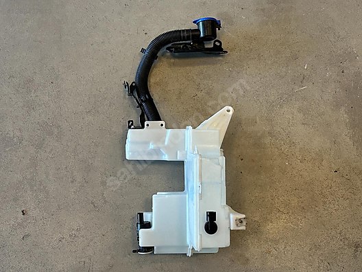 Cars & SUVs / Mechanical / FORD FOCUS 4-4/5 SİLECEK SU DEPOSU