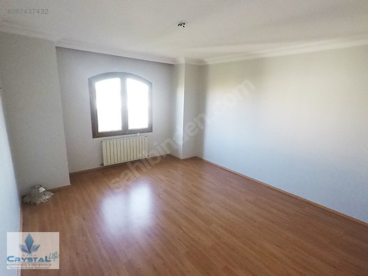 Emlak Ofisinden 5+2, 400 m² Kiralık Villa 5.000 TL�ye