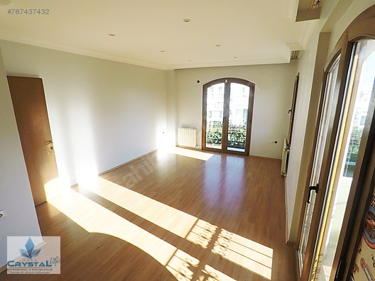 Emlak Ofisinden 5+2, 400 m² Kiralık Villa 5.000 TL�ye