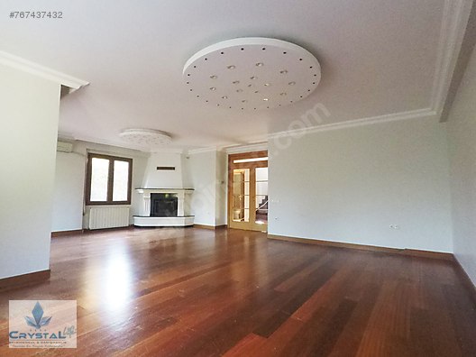 Emlak Ofisinden 5+2, 400 m² Kiralık Villa 5.000 TL�ye
