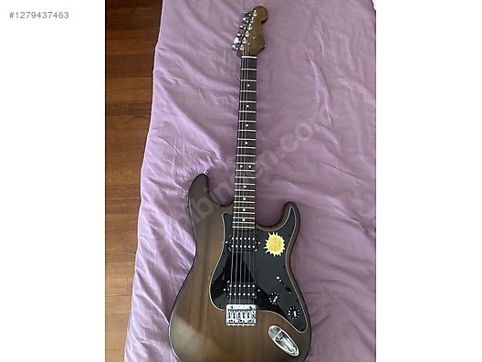 İkinci El ve Sıfır Alışveriş / Müzik / Müzik Aletleri / Telli Çalgılar / Gitar / Elektro