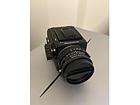 Hasselblad 501 CM + 80 mm Carl Zeiss 2.8 + Hood