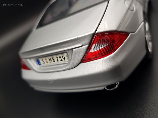 Maisto Diecast Model 1:18 Mercedes Benz Araba - 1297438746