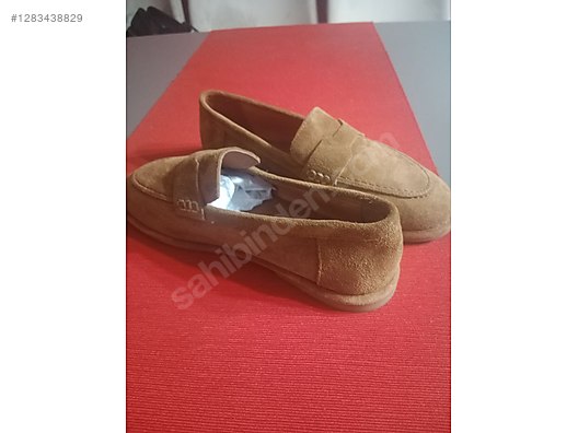 Used & Brand New Items / Clothing & Accessories / Women / Shoes / Flat Shoes