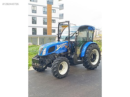 Machinery / Agricultural Machines / Tractors / New Holland / TD4.65B