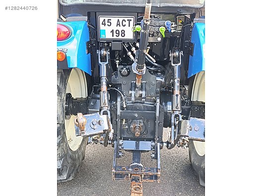 Machinery / Agricultural Machines / Tractors / New Holland / TD4.65B