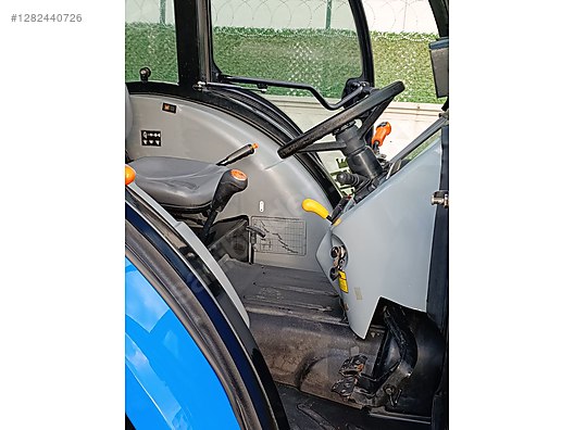 Machinery / Agricultural Machines / Tractors / New Holland / TD4.65B