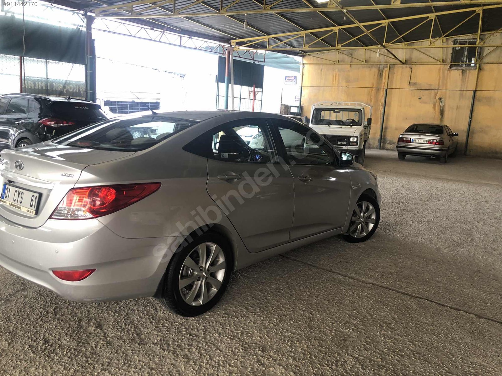 Hyundai accent blue crdi