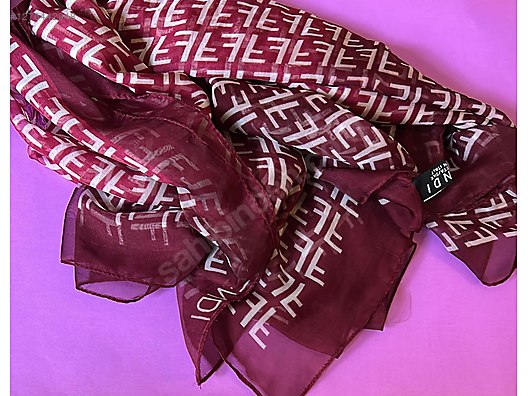 Used & Brand New Items / Clothing & Accessories / Women / Accessories / Foulard