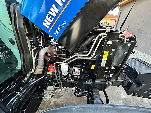 Machinery / Agricultural Machines / Tractors / New Holland / TR6.120