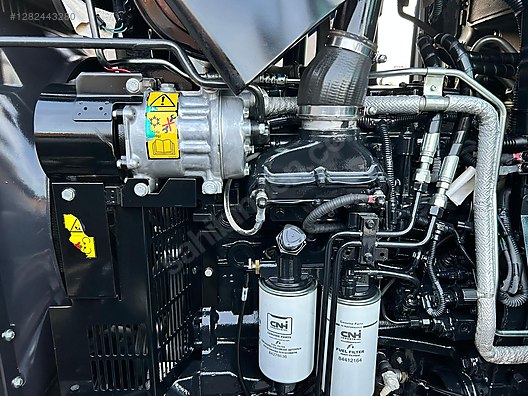 Machinery / Agricultural Machines / Tractors / New Holland / TR6.120