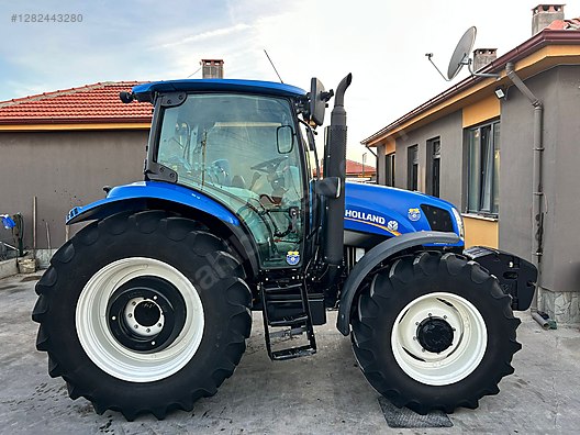 Machinery / Agricultural Machines / Tractors / New Holland / TR6.120