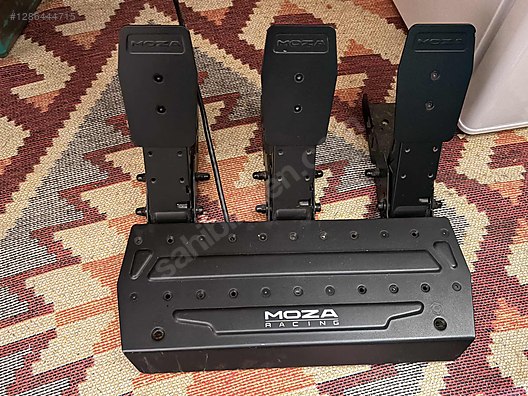 Used & Brand New Items / Gaming & Gamers Exclusive / Gaming Equipment / PC Game Racing Wheels