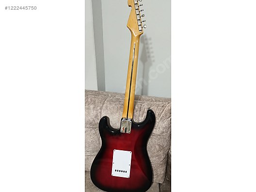 İkinci El ve Sıfır Alışveriş / Müzik / Müzik Aletleri / Telli Çalgılar / Gitar / Elektro