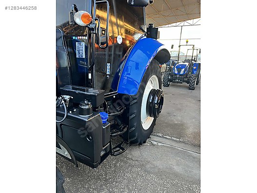 Machinery / Agricultural Machines / Tractors / New Holland / TR5.110