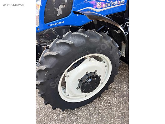 Machinery / Agricultural Machines / Tractors / New Holland / TR5.110