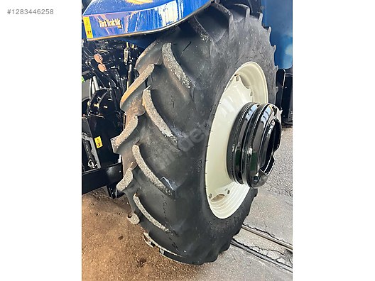 Machinery / Agricultural Machines / Tractors / New Holland / TR5.110