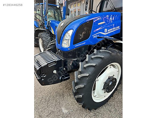 Machinery / Agricultural Machines / Tractors / New Holland / TR5.110