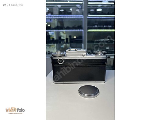 Used & Brand New Items / Cameras & Photographic Equipment / Analogue Film Cameras / 35 mm SLR / Revueflex