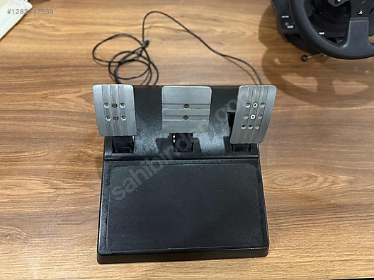 Used & Brand New Items / Gaming & Gamers Exclusive / Gaming Equipment / PC Game Racing Wheels