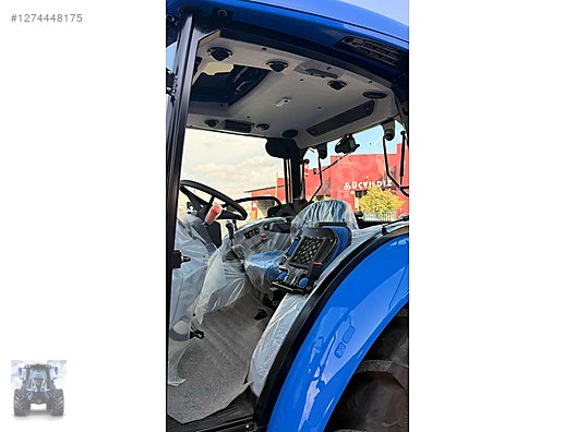 Machinery / Agricultural Machines / Tractors / New Holland / T4.75S