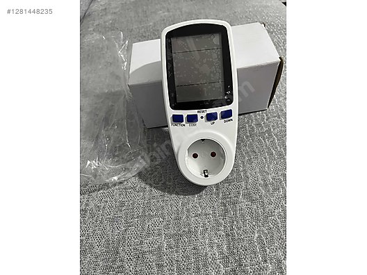 Used & Brand New Items / Electronics / Diagnostic & Test Devices / Watt Meter