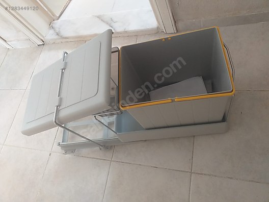 Used & Brand New Items / Home Decor / Cleaning Products / Garbage Bins & Bags