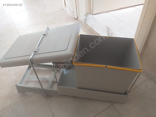 Used & Brand New Items / Home Decor / Cleaning Products / Garbage Bins & Bags