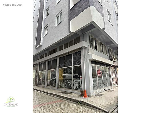 ÇAY EMLAK'tan YENİPAZAR MH MERKEZİ KONUMDA SATILIK BOŞ DÜKKAN #1263450069