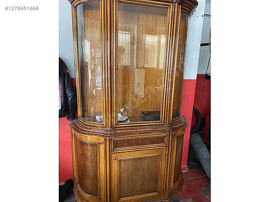 Used & Brand New Items / Antique / Furniture / Den & Living Room / Antique Cupboard