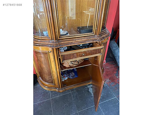 Used & Brand New Items / Antique / Furniture / Den & Living Room / Antique Cupboard