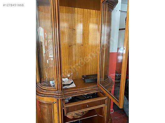 Used & Brand New Items / Antique / Furniture / Den & Living Room / Antique Cupboard