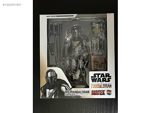 Movies & TV Series / Mafex Mandalorian Chrome Ver. Figür on