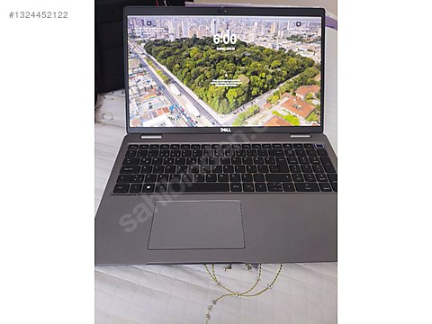 Dell / Dell Latitude 5520 i7 1185G7 16GB RAM 512GB SSD + 256GB SSD