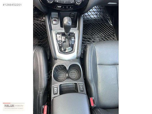 Vasıta / Arazi, SUV & Pickup / Nissan / Qashqai / 1.6 dCi / Platinum Premium Pack