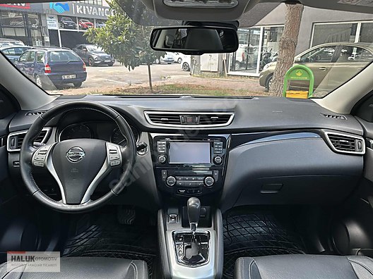 Vasıta / Arazi, SUV & Pickup / Nissan / Qashqai / 1.6 dCi / Platinum Premium Pack