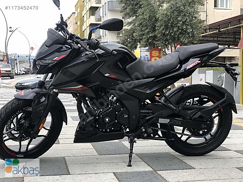 Bajaj Pulsar N Model Naked Roadster Motor Motosiklet